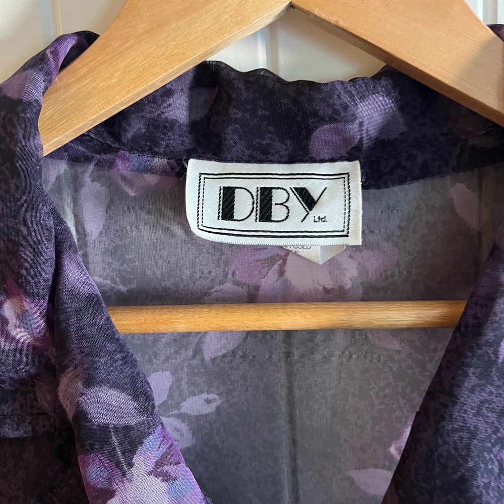 Sheer Floral Robe in Purple - Picture 5 of 7